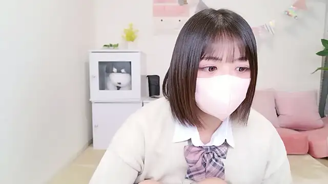 Snapshot of Hinata_Sun chatting on November 7, 9:03 am Hinata Sun online show from November 7, 9:03 am