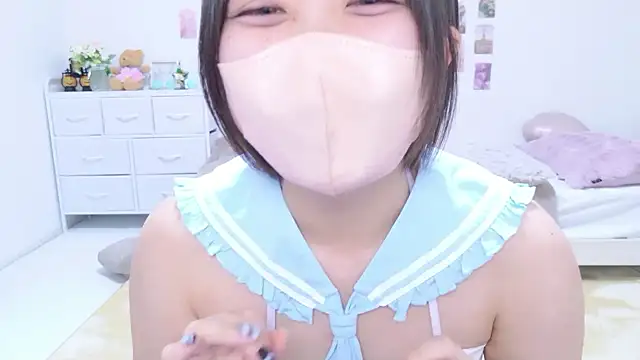 Hinata Sun online show from March 11, 5:51 pm