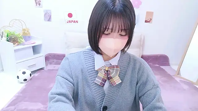 Snapshot of Hinata_Sun chatting on July 13, 11:42 am Hinata Sun online show from July 13, 11:42 am