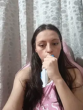 Snapshot of Lahila_ chatting on July 16, 5:21 pm Lahila online show from July 16, 5:21 pm