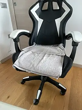 bananasex204 online show from April 9, 2:34 pm