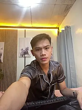 Snapshot of alex_cummer chatting on October 2, 9:23 am alex cummer online show from October 2, 9:23 am