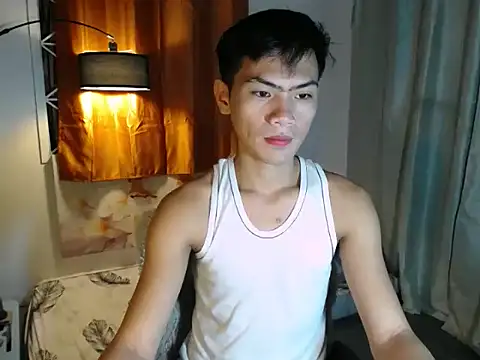 alex cummer online show from April 4, 9:49 am