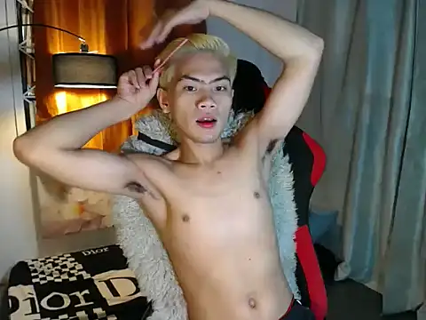 alex cummer online show from April 14, 9:53 pm