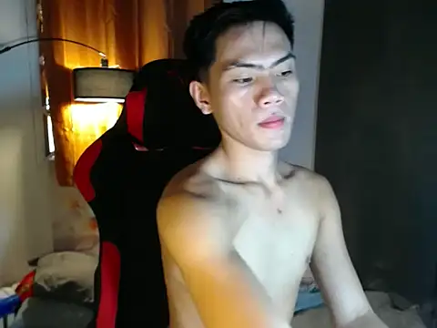 alex cummer online show from April 23, 4:41 am