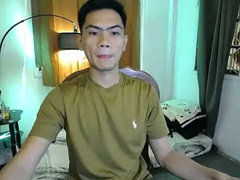 Snapshot of alex_cummer chatting on July 10, 5:18 am alex cummer online show from July 10, 5:18 am