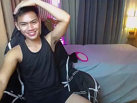 alex cummer online show from November 26, 4:18 pm