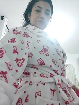 Snapshot of mia_mancinii chatting on February 17, 5:10 pm mia mancinii online show from February 17, 5:10 pm