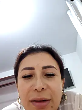 mia mancinii online show from April 30, 4:03 pm