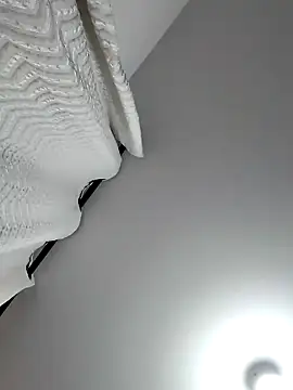 mia mancinii online show from April 22, 3:35 am