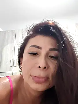 mia mancinii online show from May 20, 4:20 am