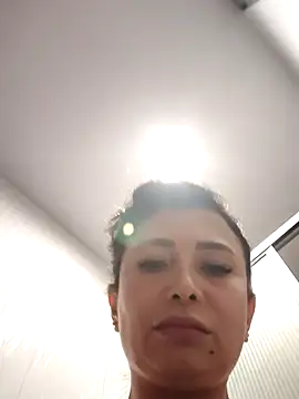 mia mancinii online show from May 18, 11:42 pm