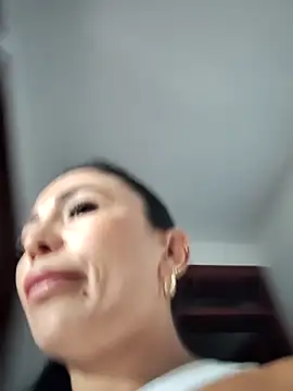 mia mancinii online show from March 19, 11:49 pm