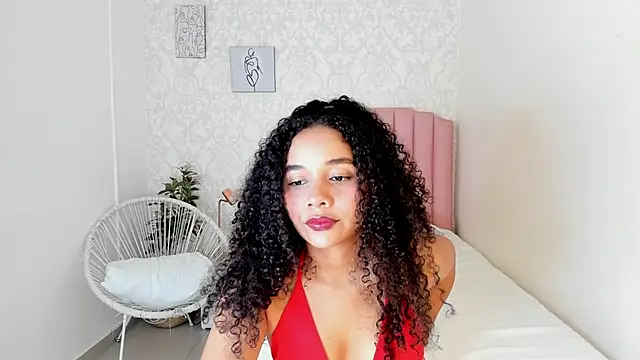 esther sofia online show from April 30, 8:05 pm