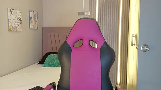 Laly Cherry  online show from November 30, 12:28 pm