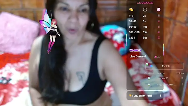 Snapshot of Milf_Fantassyy chatting on November 15, 5:11 am Milf Fantassyy online show from November 15, 5:11 am