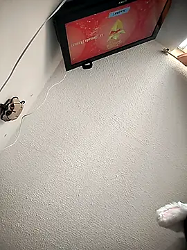 Missy Aprill online show from December 15, 6:25 pm