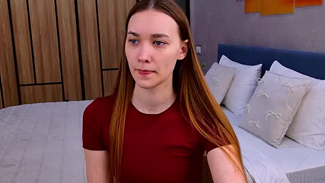 AmadaReine online show from March 25, 4:17 pm