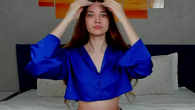 AmadaReine online show from March 9, 4:27 am