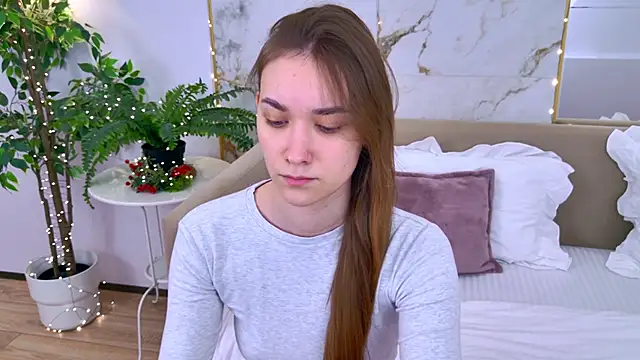 Snapshot of AmadaReine chatting on January 9, 4:14 pm AmadaReine online show from January 9, 4:14 pm