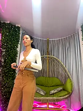 Snapshot of Kiara_Zahiri__ chatting on September 9, 11:08 am Kiara Zahiri online show from September 9, 11:08 am