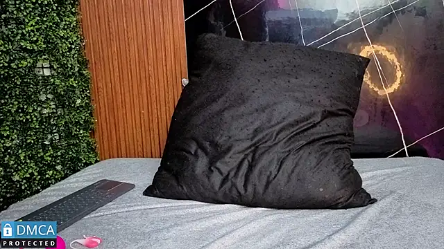 Kiara Zahiri   online show from November 15, 11:14 am