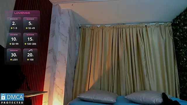 Snapshot of Kiara_Zahiri__ chatting on September 19, 11:14 am Kiara Zahiri online show from September 19, 11:14 am