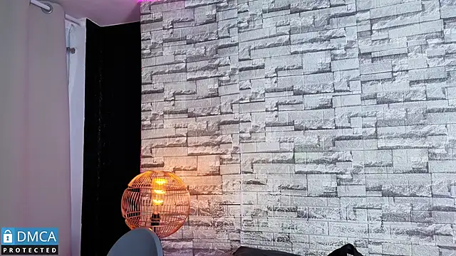 Kiara Zahiri   online show from December 5, 10:58 am