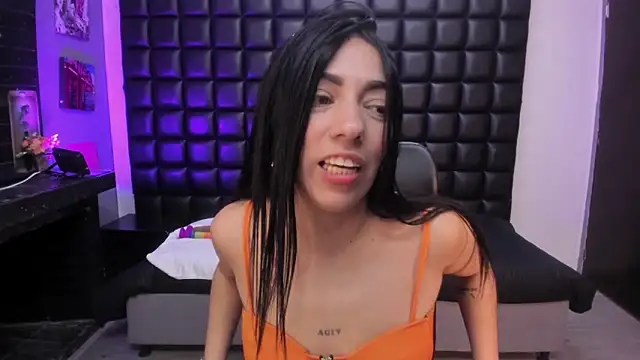 ashlyy sweet  online show from March 26, 3:32 pm