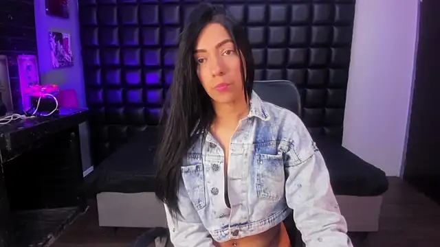 ashlyy sweet  online show from April 18, 2:52 pm