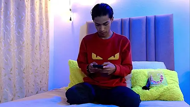 camilo nom online show from October 3, 3:41 am