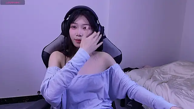 Snapshot of Linbaibai chatting on May 25, 3:33 pm Linbaibai online show from May 25, 3:33 pm