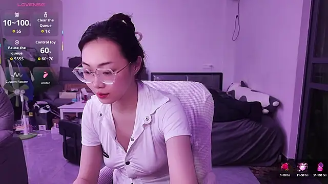 Snapshot of Linbaibai chatting on October 14, 4:51 pm Linbaibai online show from October 14, 4:51 pm