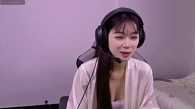 Snapshot of Linbaibai chatting on May 20, 1:19 pm Linbaibai online show from May 20, 1:19 pm
