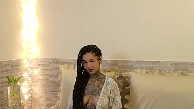 xbigpeach online show from April 7, 10:00 pm