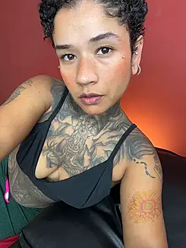 xbigpeach online show from November 7, 7:40 pm