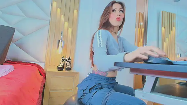 Rose Nichols online show from November 26, 3:17 am