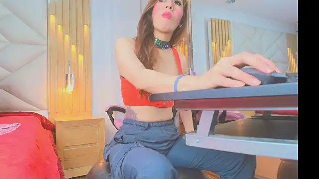 Rose Nichols online show from November 14, 3:10 am