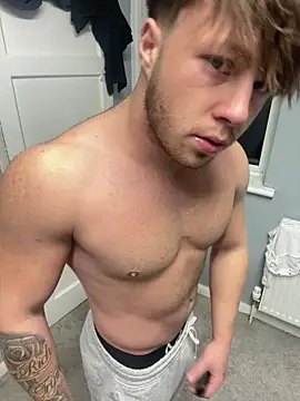 harleybarker online show from November 2, 9:20 pm