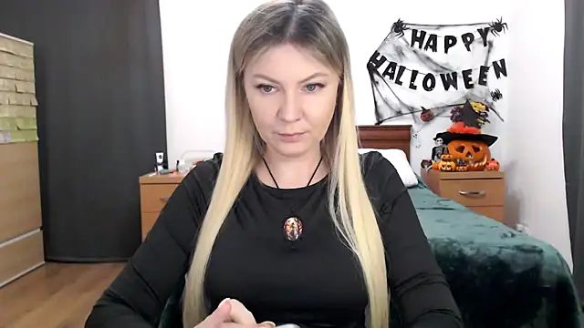 Snapshot of ParadiseAlina chatting on October 27, 7:37 pm ParadiseAlina online show from October 27, 7:37 pm