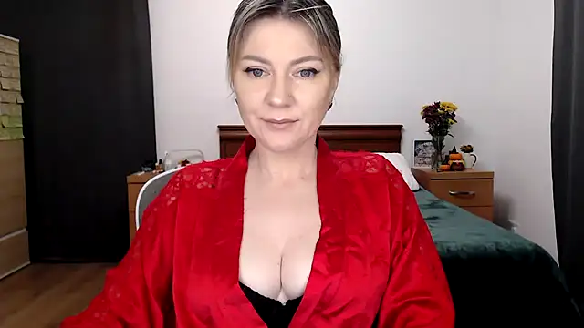 Snapshot of ParadiseAlina chatting on October 24, 6:18 pm ParadiseAlina online show from October 24, 6:18 pm