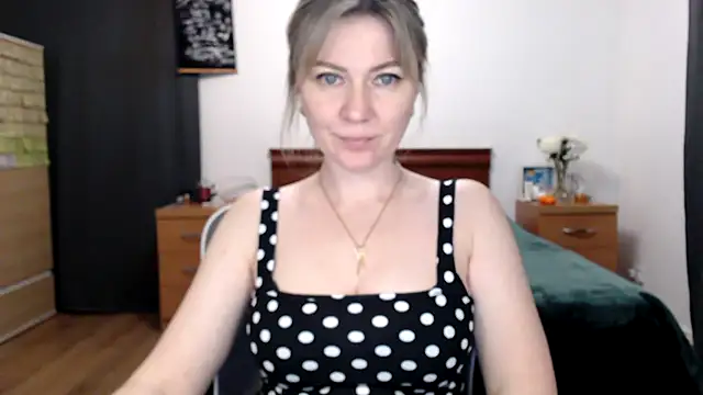 ParadiseAlina online show from February 6, 8:05 pm