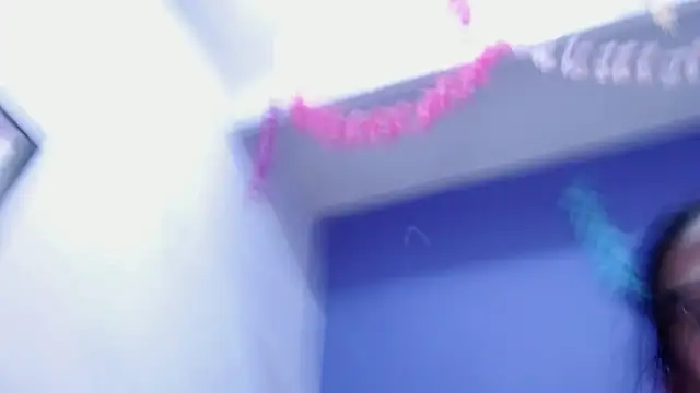 andrealopezcm101 online show from April 2, 8:37 pm