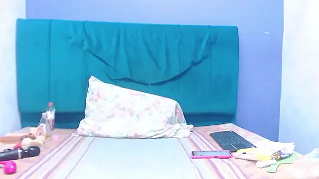 andrealopezcm101 online show from January 14, 11:25 am