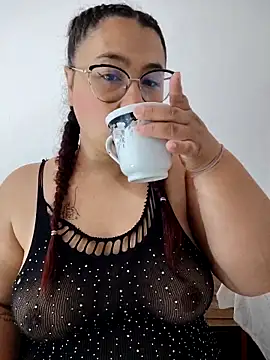 Freyacooper online show from November 28, 11:43 am