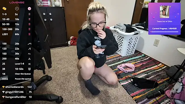 xxNaughtyNicolexx online show from October 5, 12:18 pm