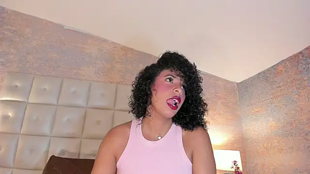 SheyLopez online show from May 29, 3:12 am