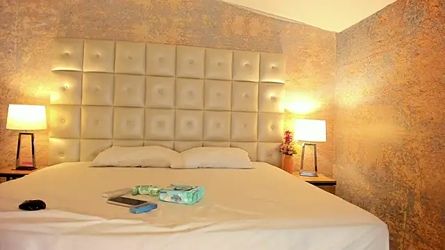 SheyLopez online show from March 19, 3:06 am