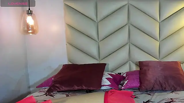 SheyLopez online show from November 4, 3:10 am