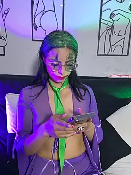 Clawd hot online show from October 12, 9:27 pm